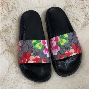 Gucci flower slides